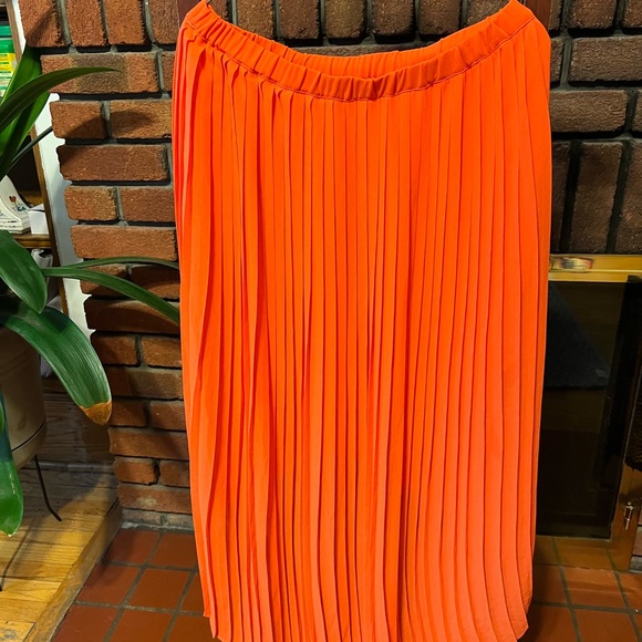 Brand new,never used asymmetric Michael Kors shirt size S salmon colour - Picture 2 of 8